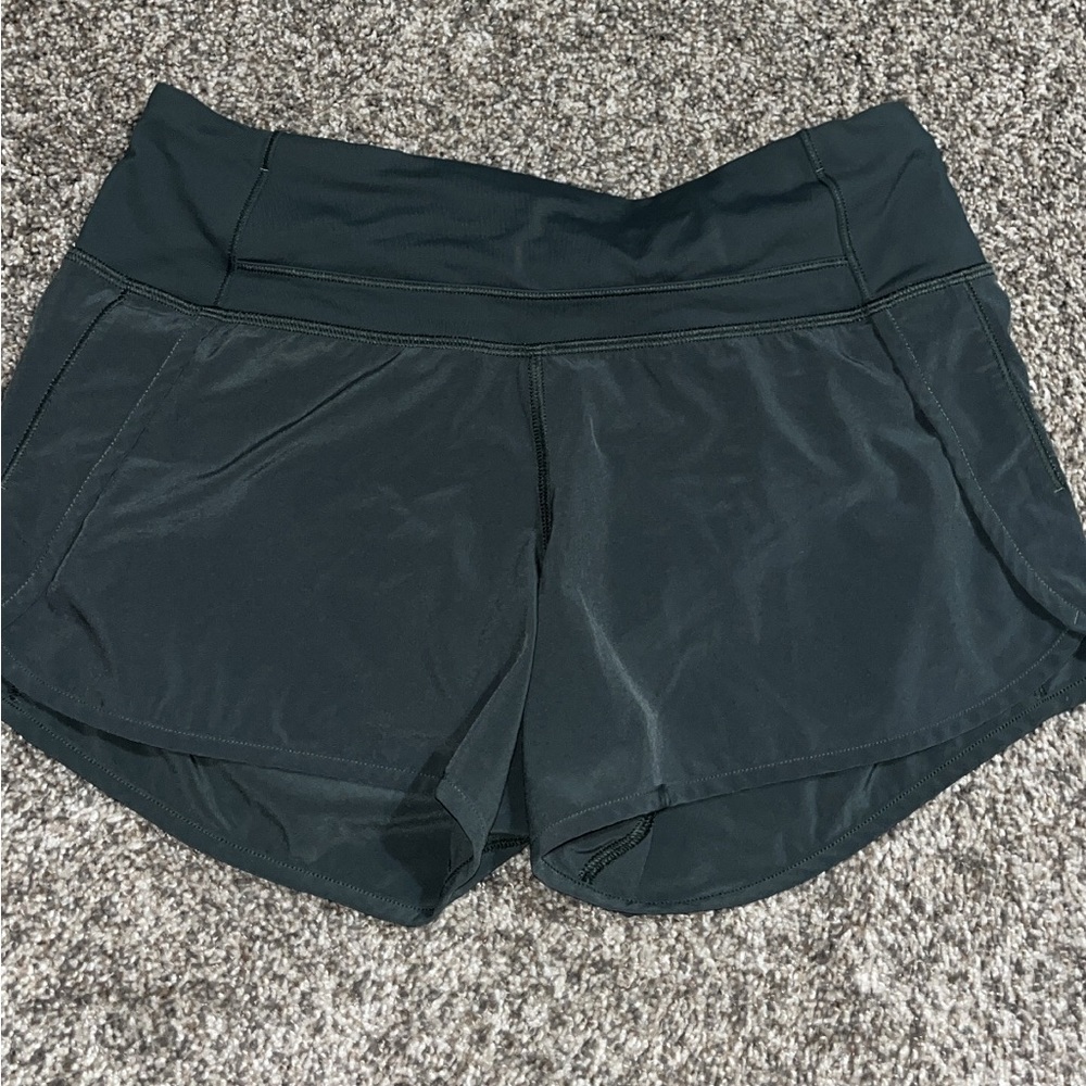 lululemon green shorts size 4 older style